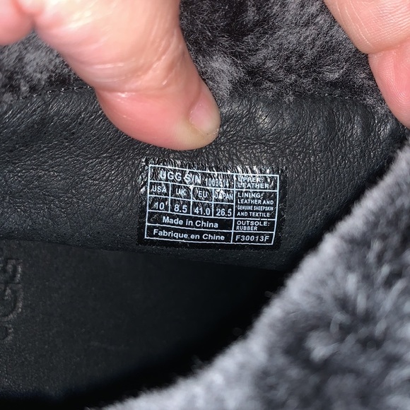 BNWOT Beautiful Womens Suede Ugg Bootie - Picture 3 of 8